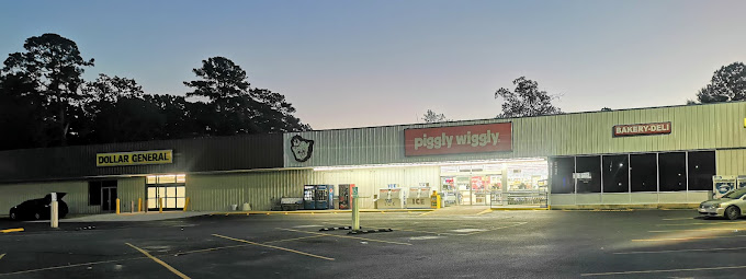 Piggly Wiggly <br> 2 miles